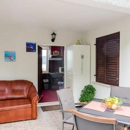 Giovani - Two Bedroom With Balcony And Sea View Donji Majkovi