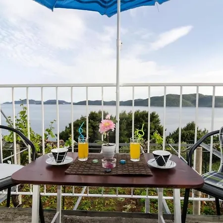 Apartamento Giovani - Two Bedroom With Balcony And Sea View Donji Majkovi